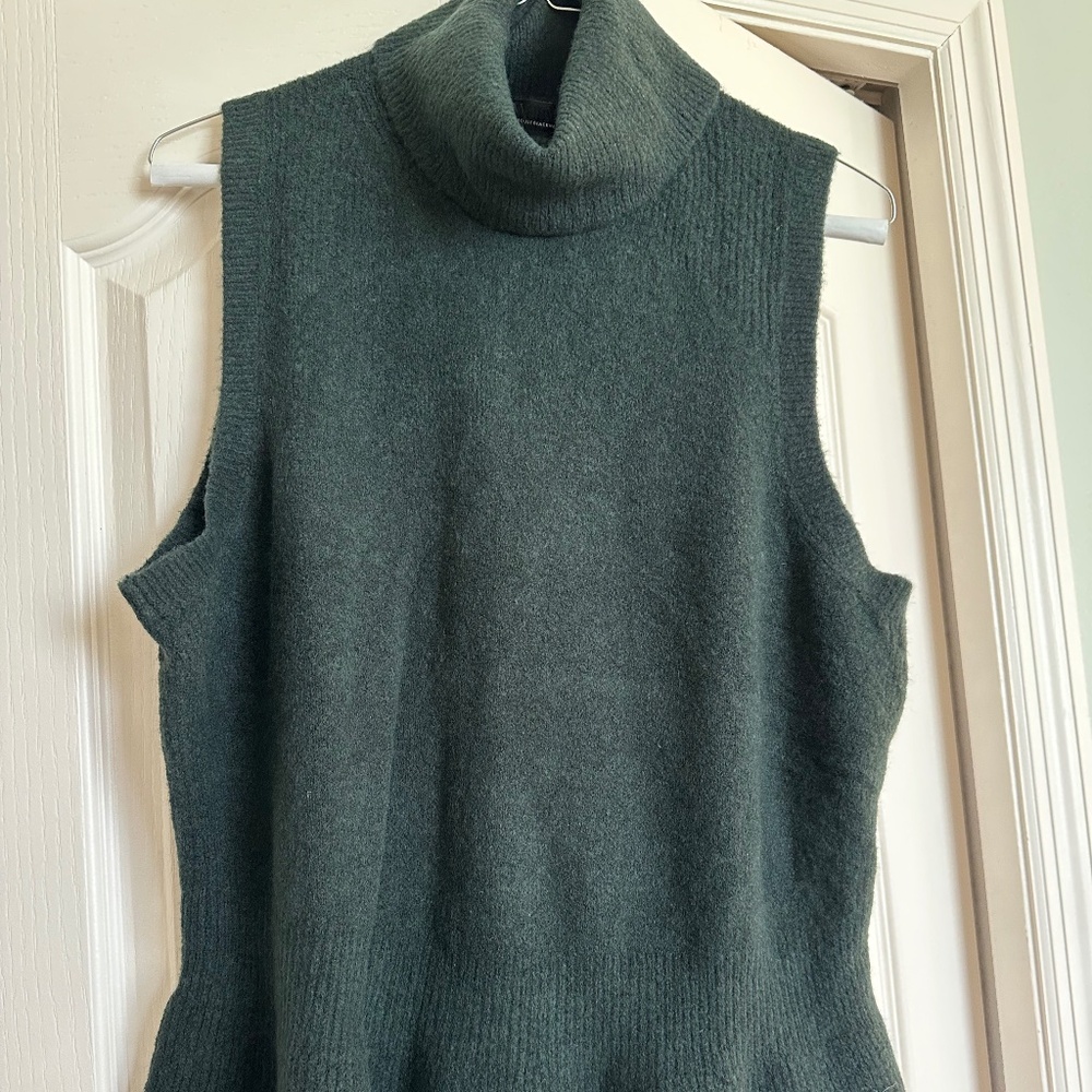 WHBM Sleeveless Turtleneck Sweater